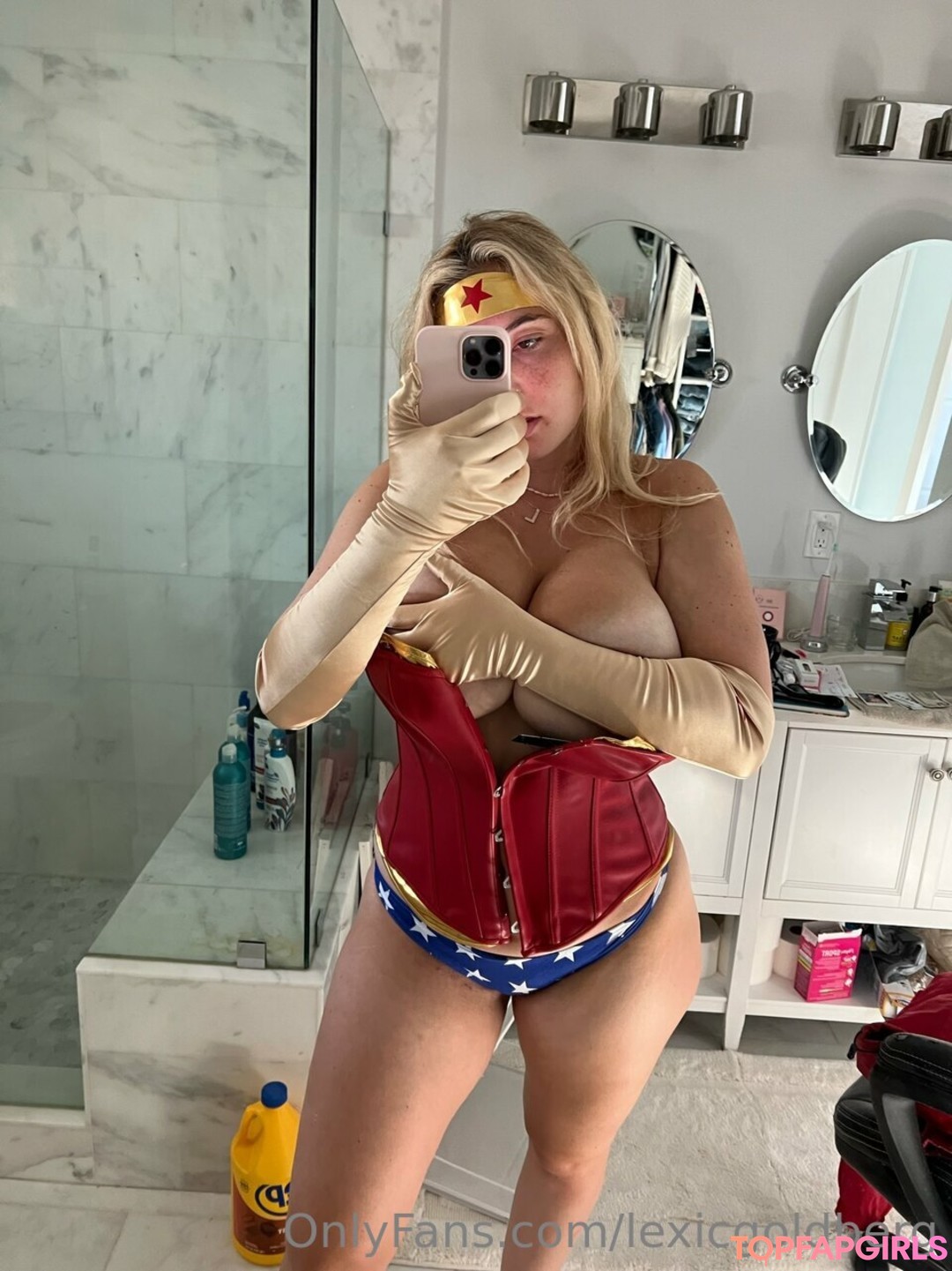 Naakte gelekte OnlyFans-foto van Lexi Cayla #239