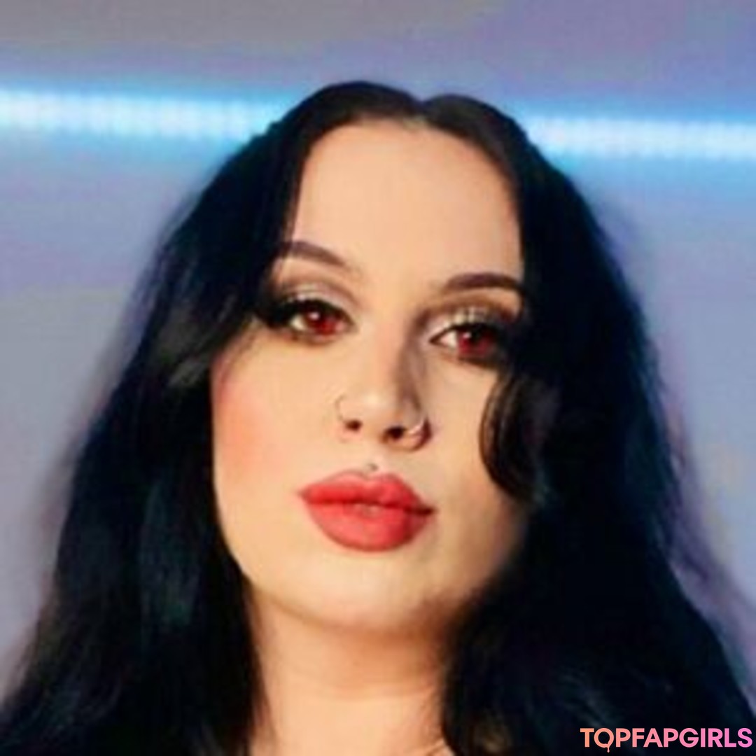 Naakte gelekte OnlyFans-foto van Erika Doom #37