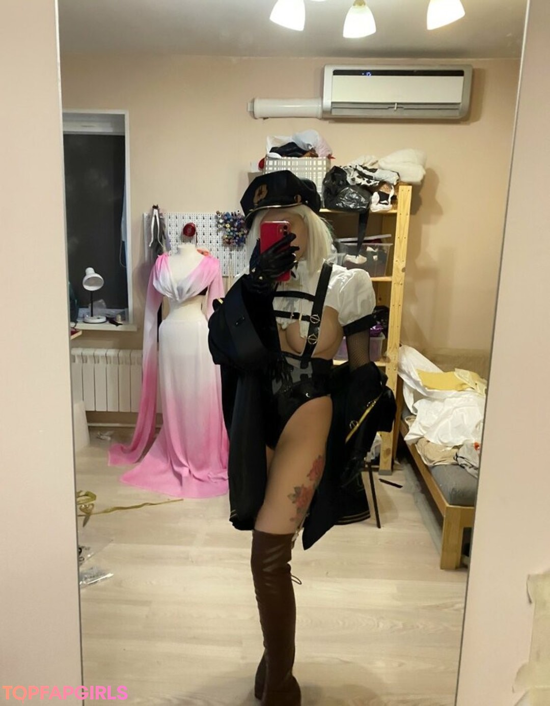 Naakte gelekte OnlyFans-foto van Mercurygin #185