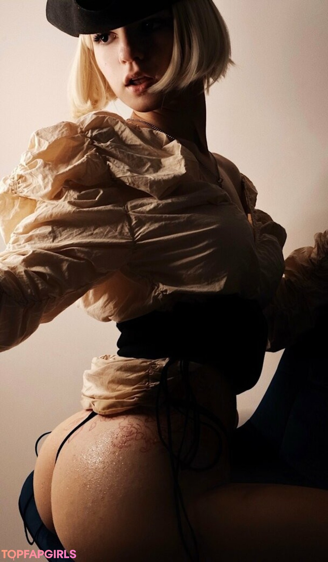 Naakte gelekte OnlyFans-foto van Soly Asmr #1787