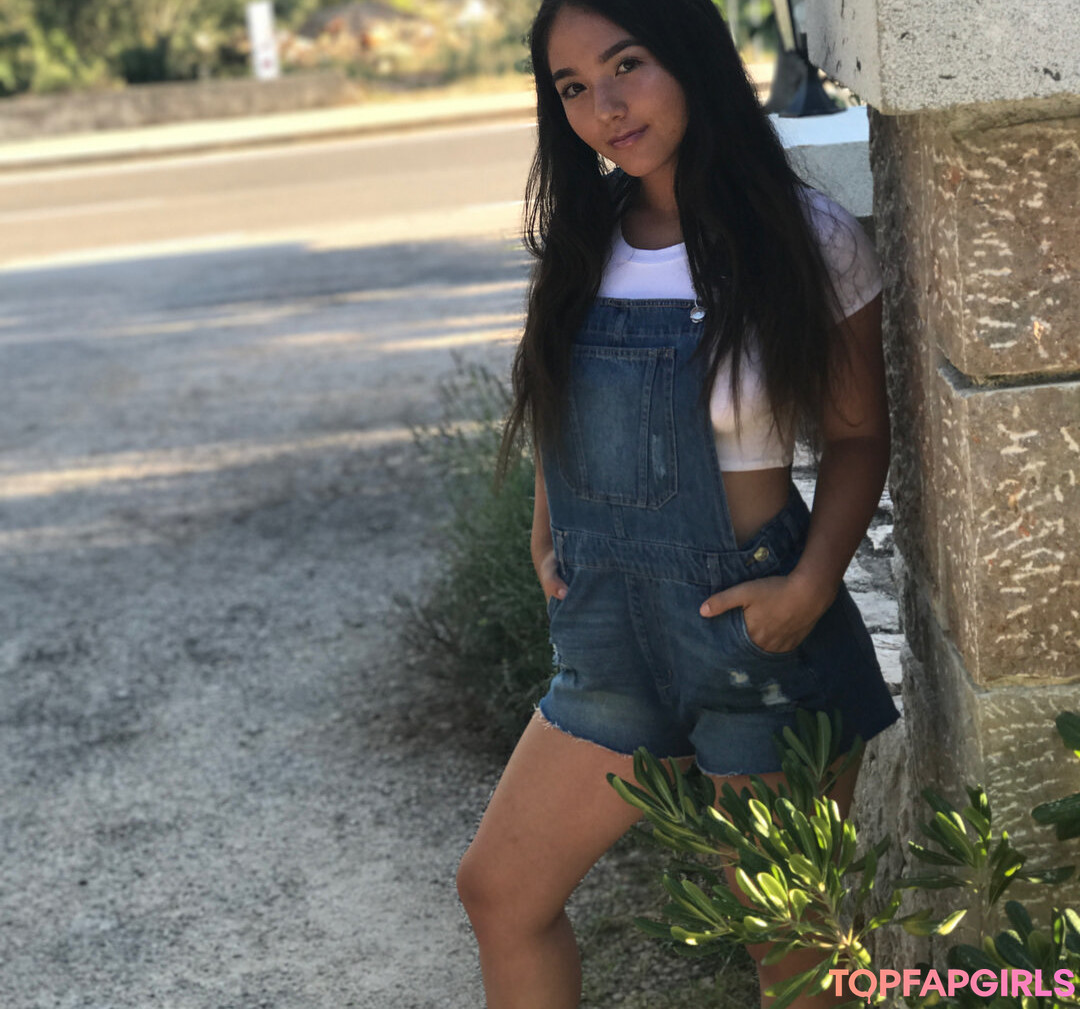 Naakte gelekte OnlyFans-foto van Eliza Chau #252