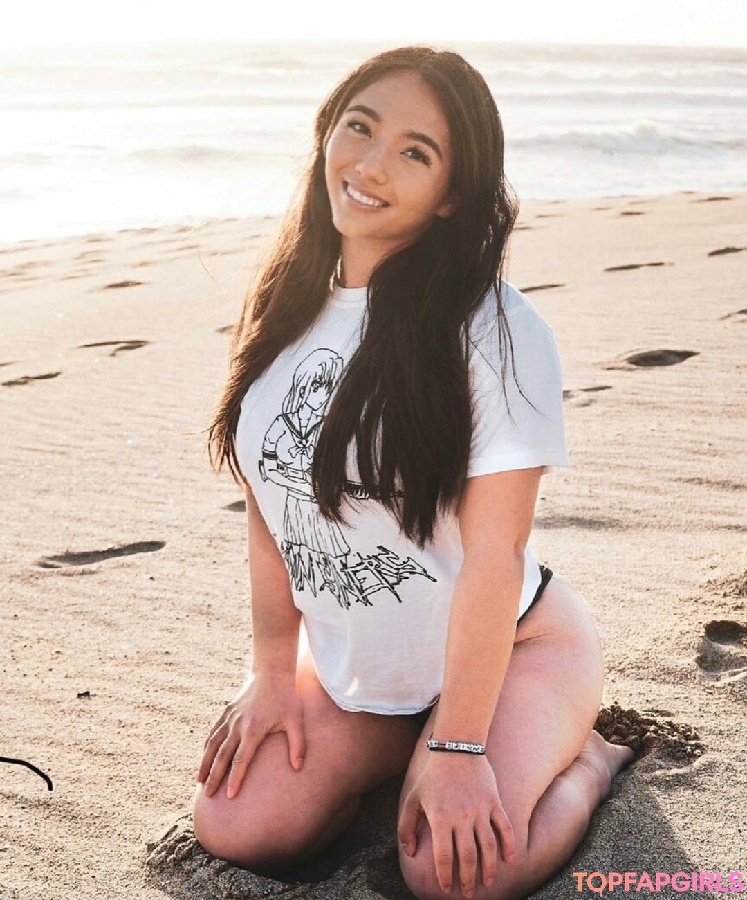 Naakte gelekte OnlyFans-foto van Eliza Chau #332