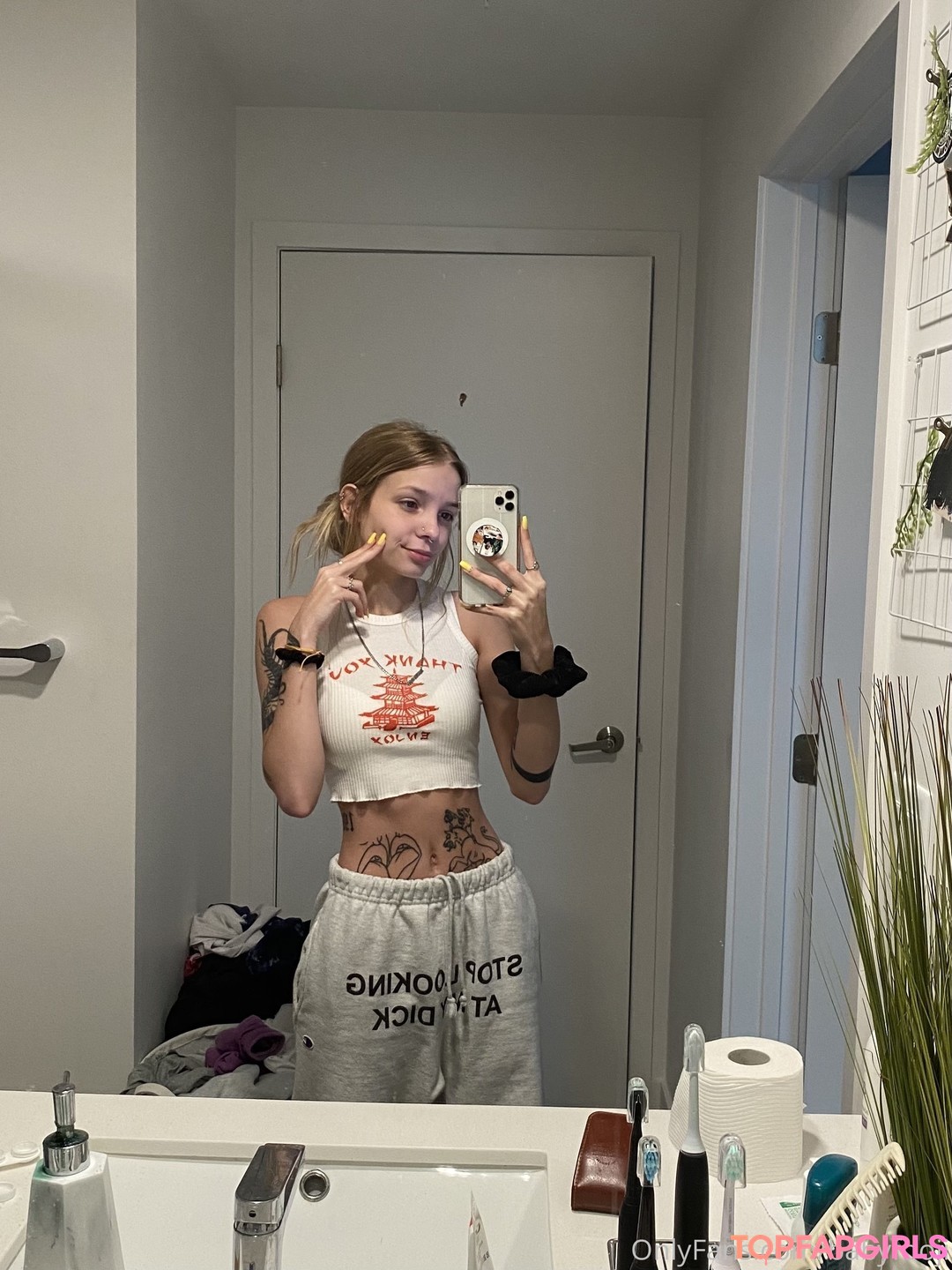 Naakte gelekte OnlyFans-foto van Babyfooji #495