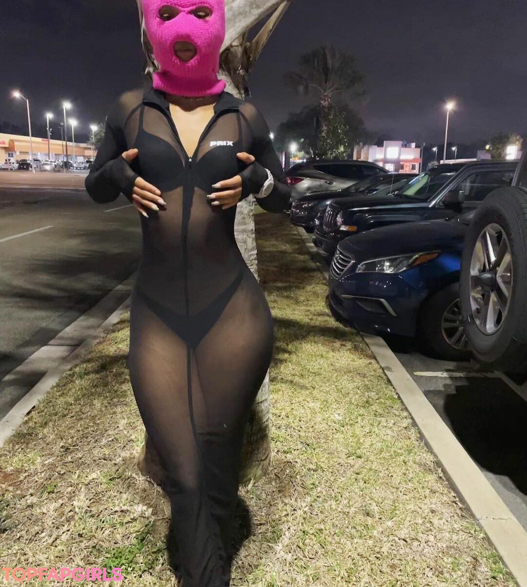 Naakte gelekte OnlyFans-foto van Rubixrose #123