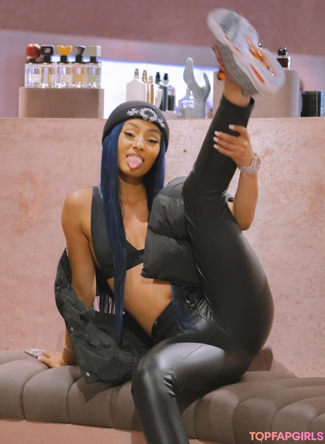 Naakte gelekte OnlyFans-foto van Rubixrose #97