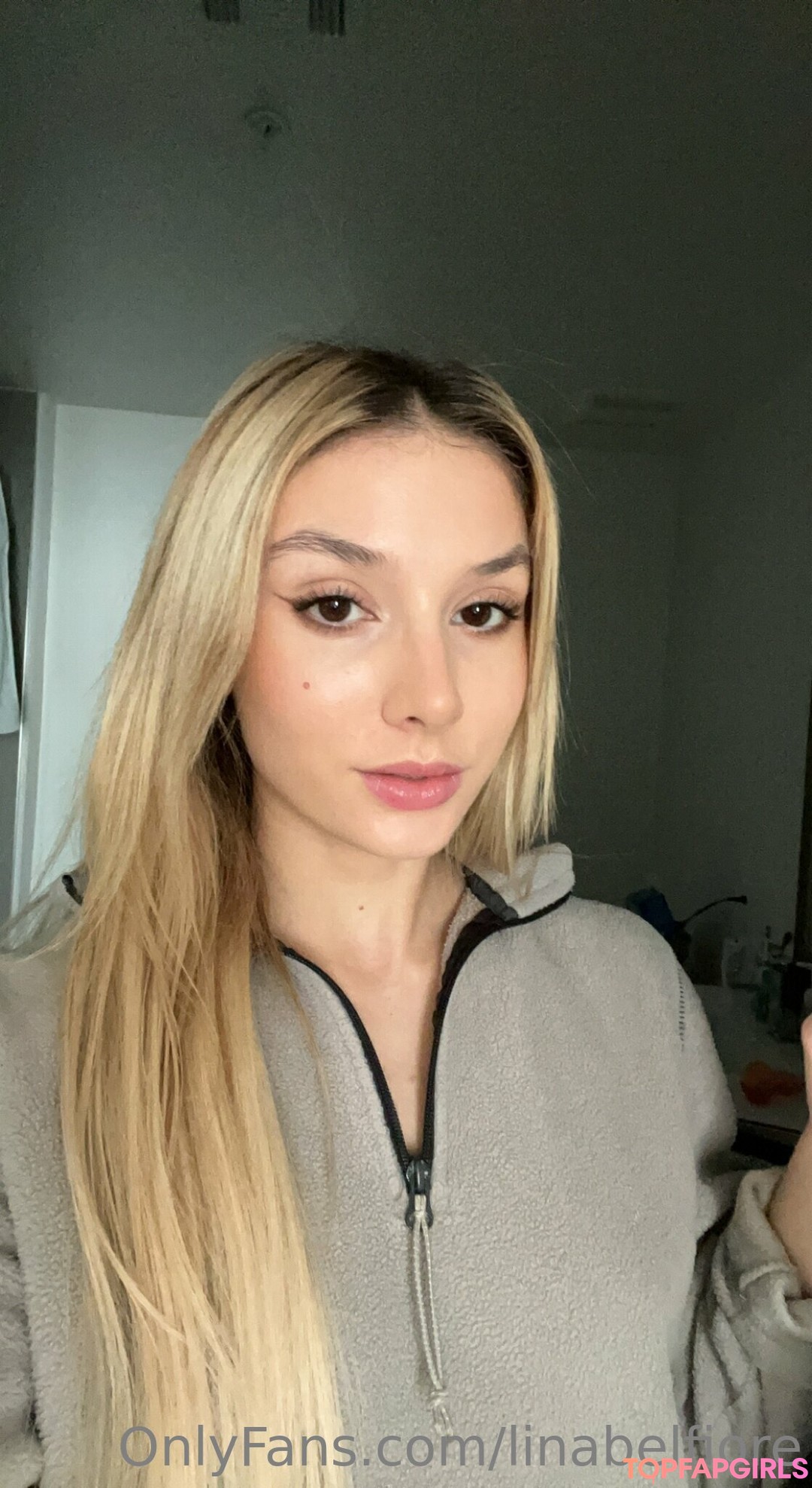 Naakte gelekte OnlyFans-foto van Lina Belfiore #329