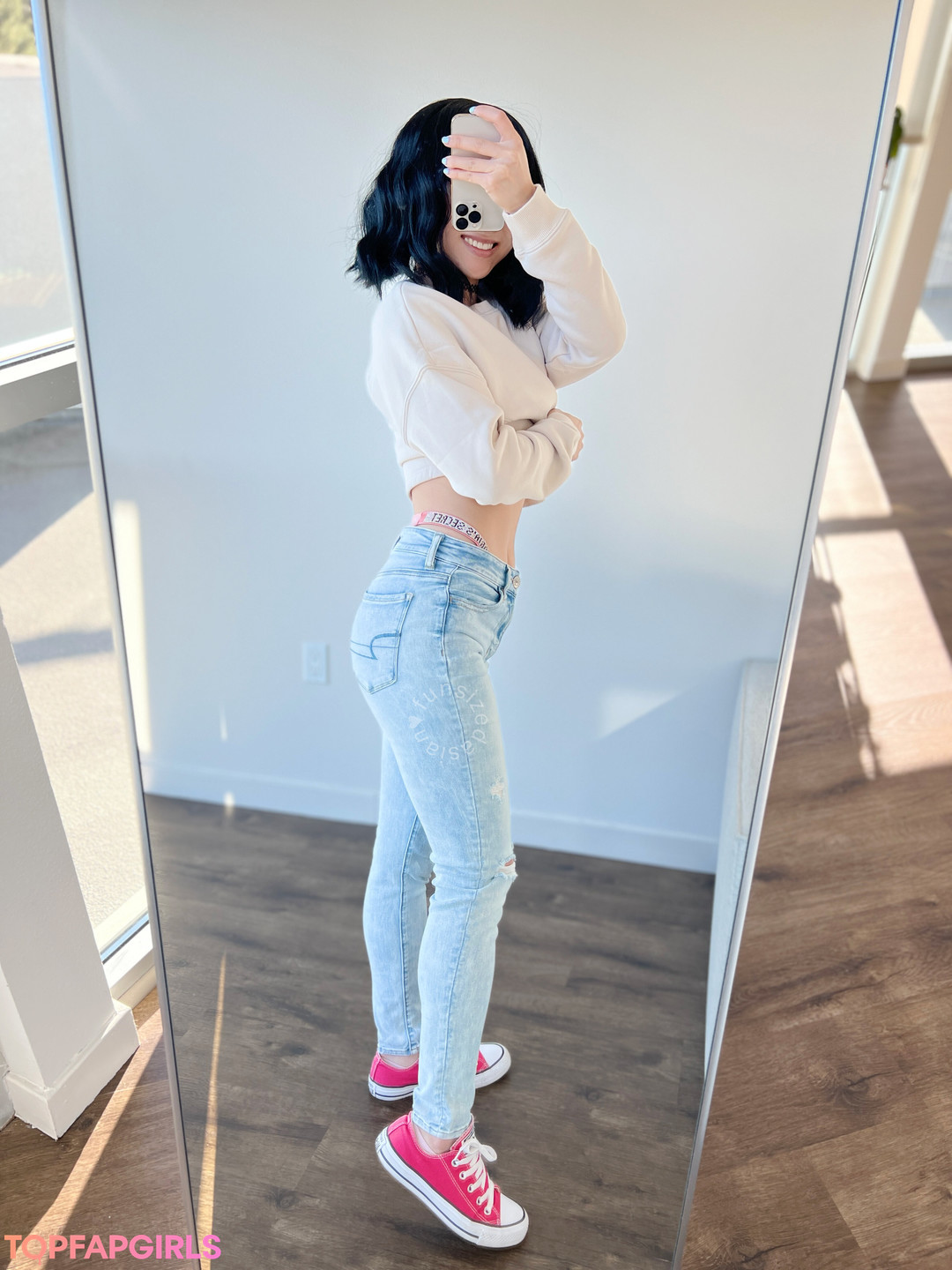 Naakte gelekte OnlyFans-foto van Ari #320