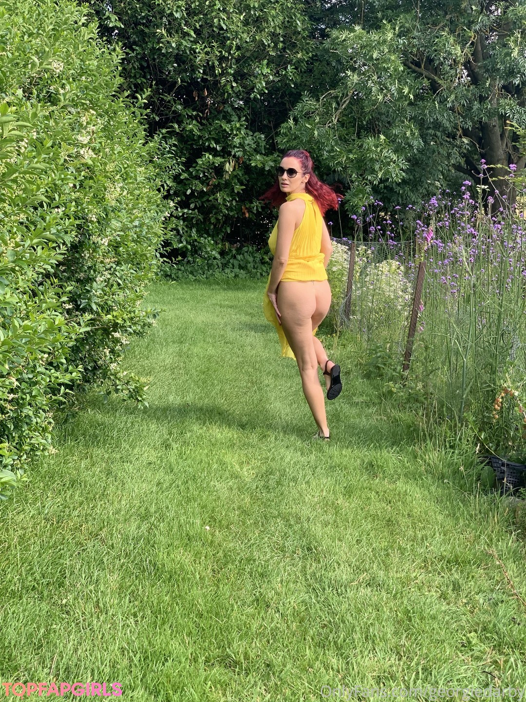 Naakte gelekte OnlyFans-foto van Georgie Darby #147