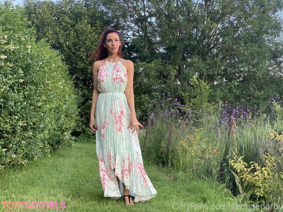 Naakte gelekte OnlyFans-foto van Georgie Darby #244