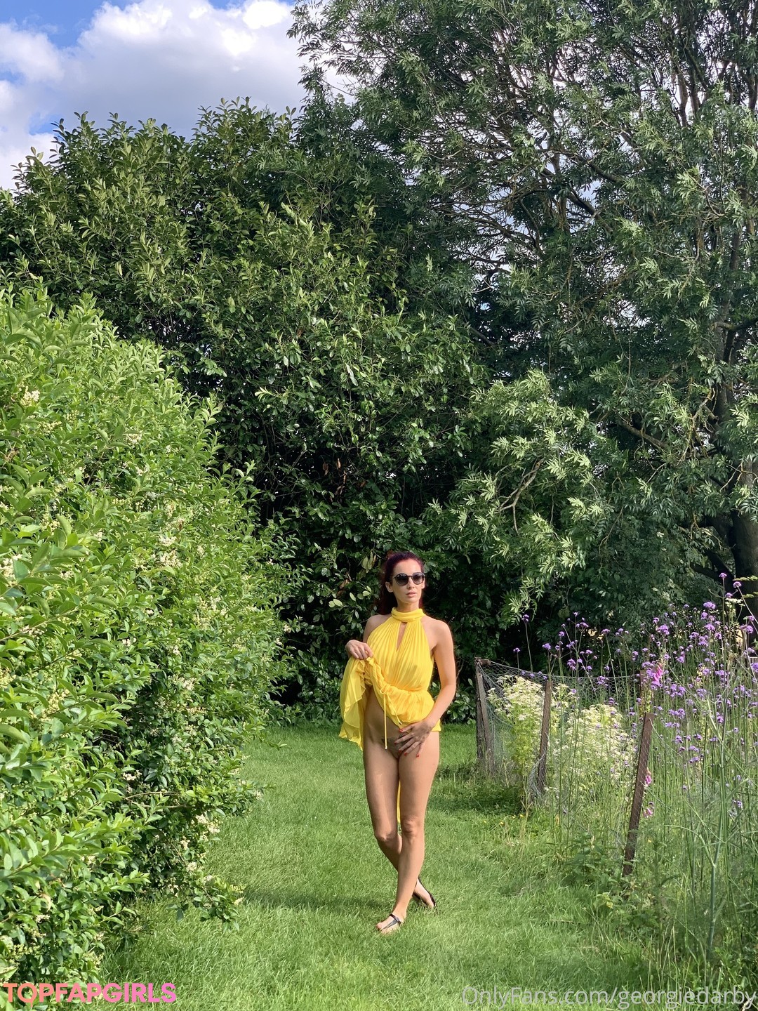 Naakte gelekte OnlyFans-foto van Georgie Darby #86