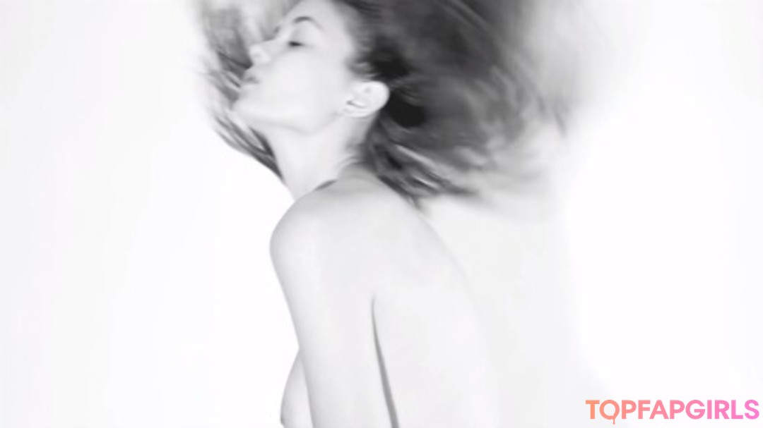 Naakte gelekte OnlyFans-foto van Anna Lisa #65