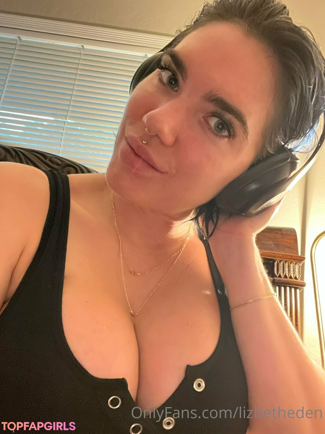 Naakte gelekte OnlyFans-foto van Lizbeth Eden #99