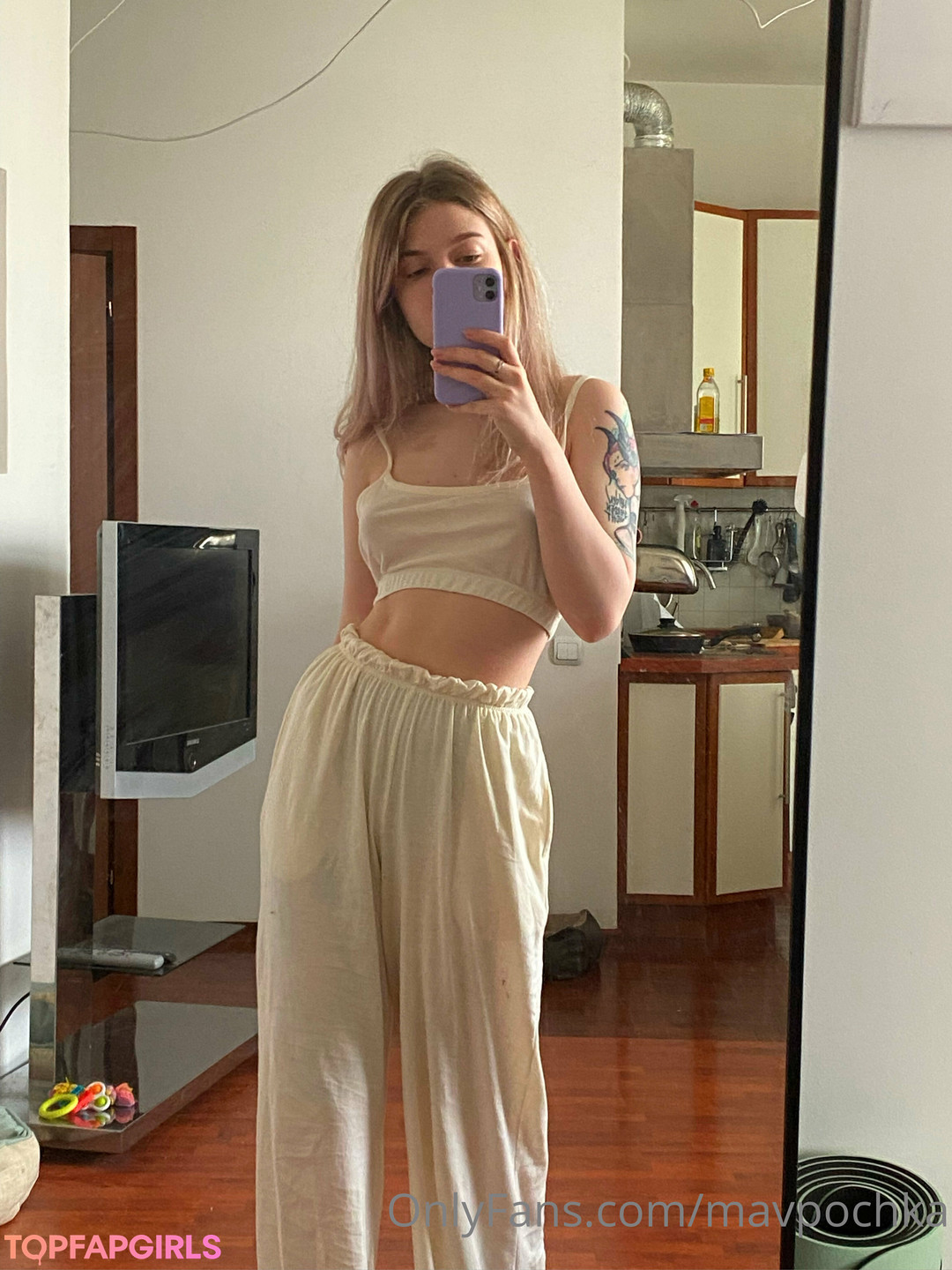 Naakte gelekte OnlyFans-foto van Mavpochka #217