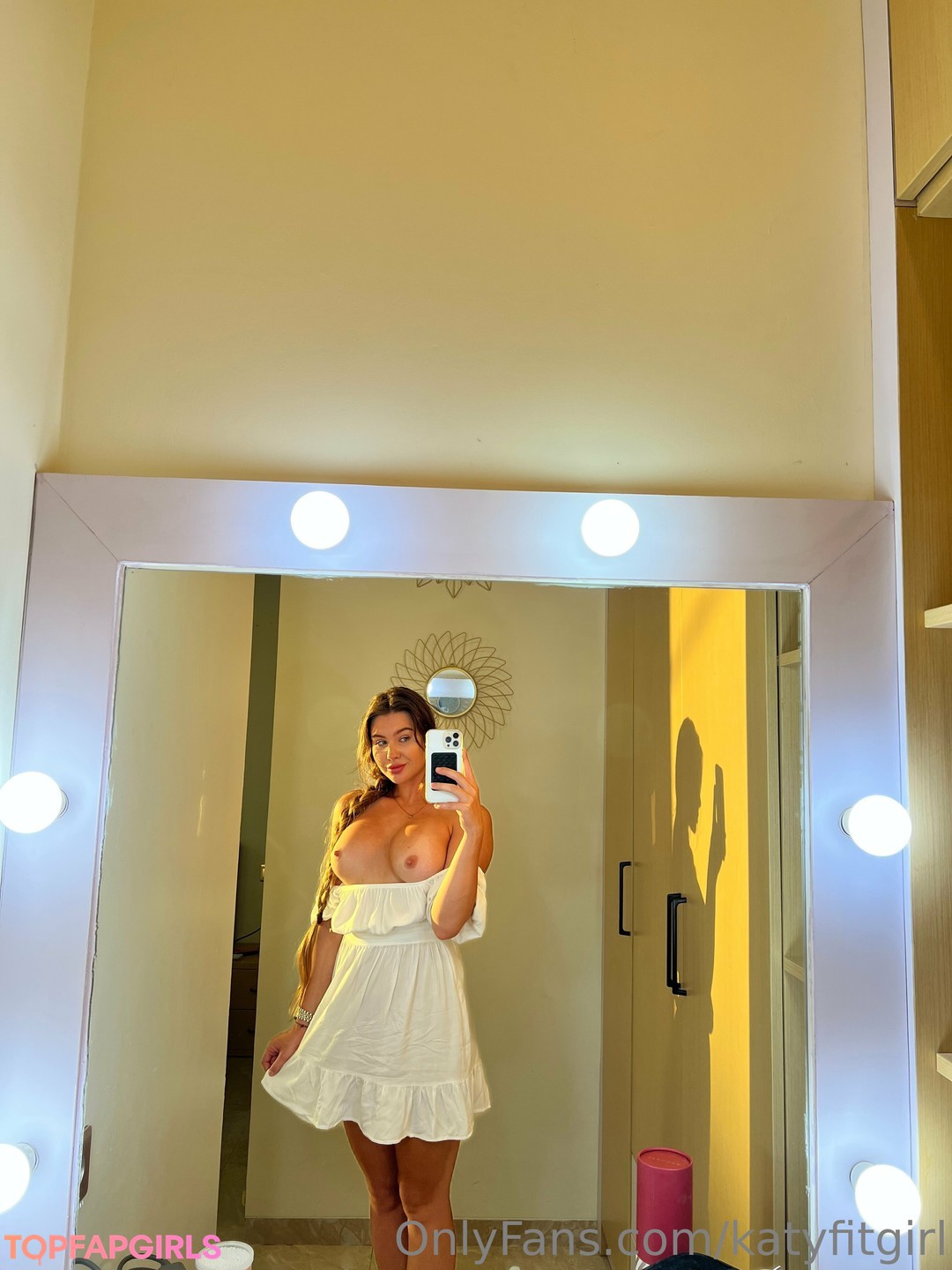 Naakte gelekte OnlyFans-foto van Ekaterina Katislo #71