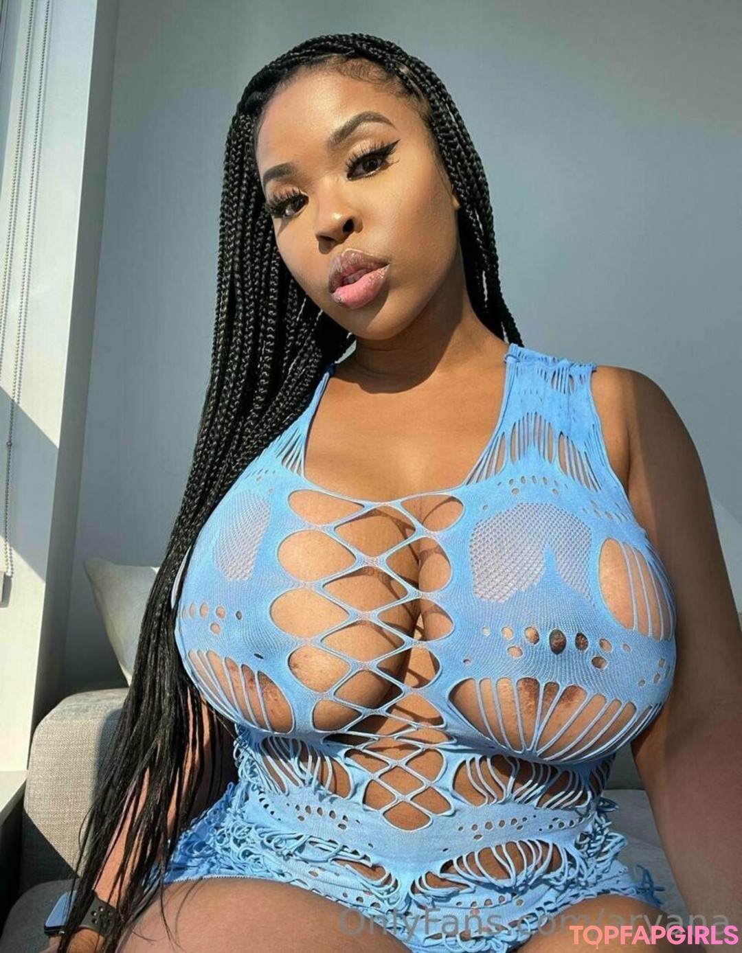 Naakte gelekte OnlyFans-foto van Aryana #581