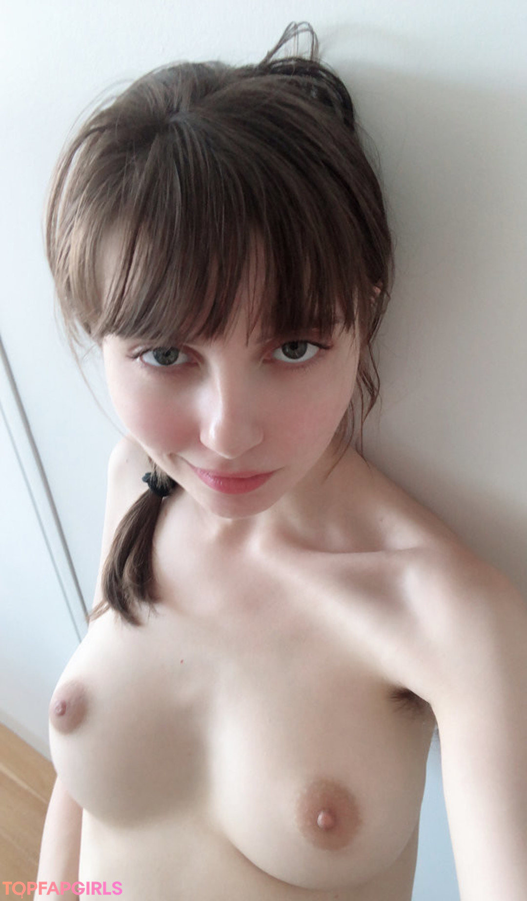 Naakte gelekte OnlyFans-foto van Liara Roux #321