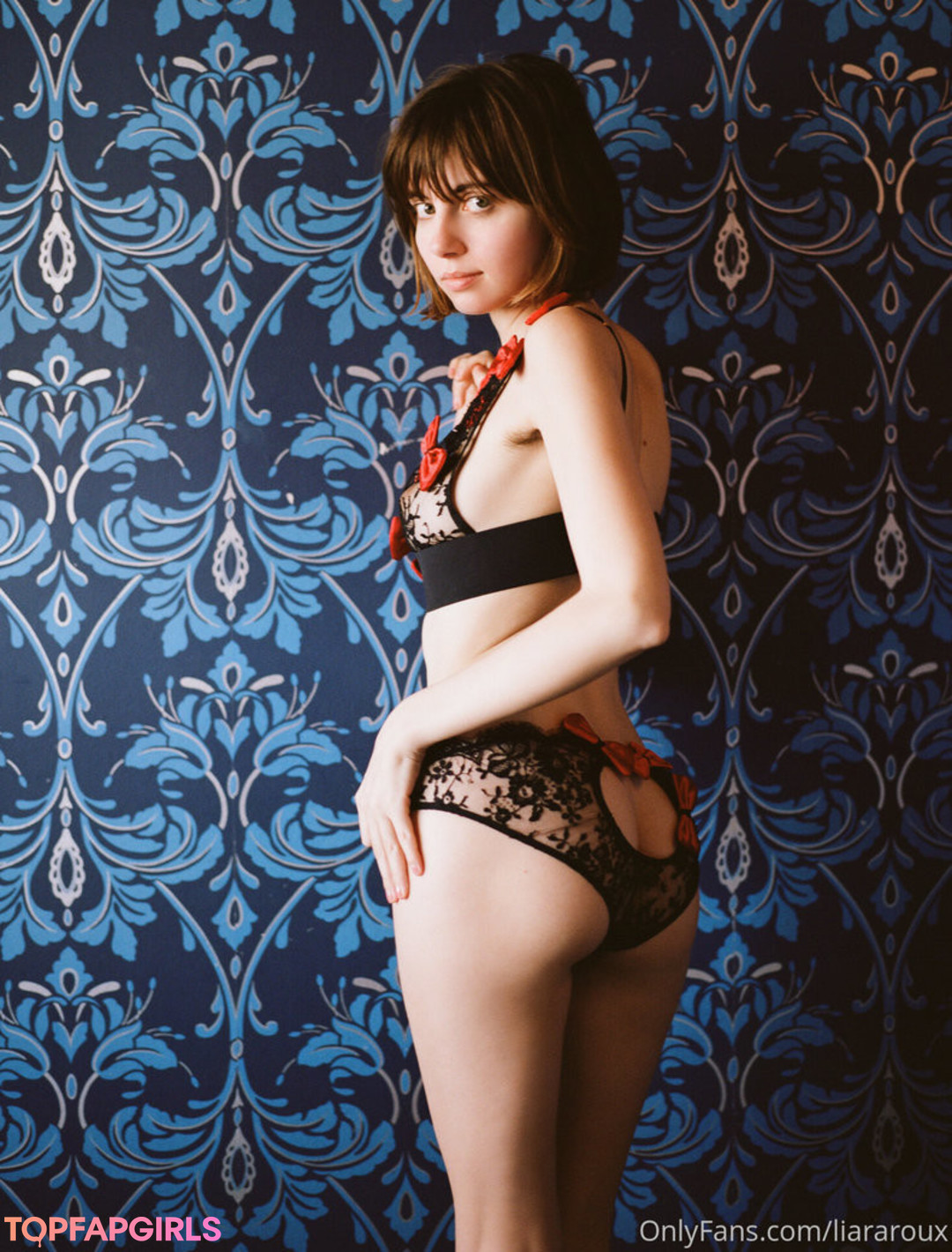 Naakte gelekte OnlyFans-foto van Liara Roux #499