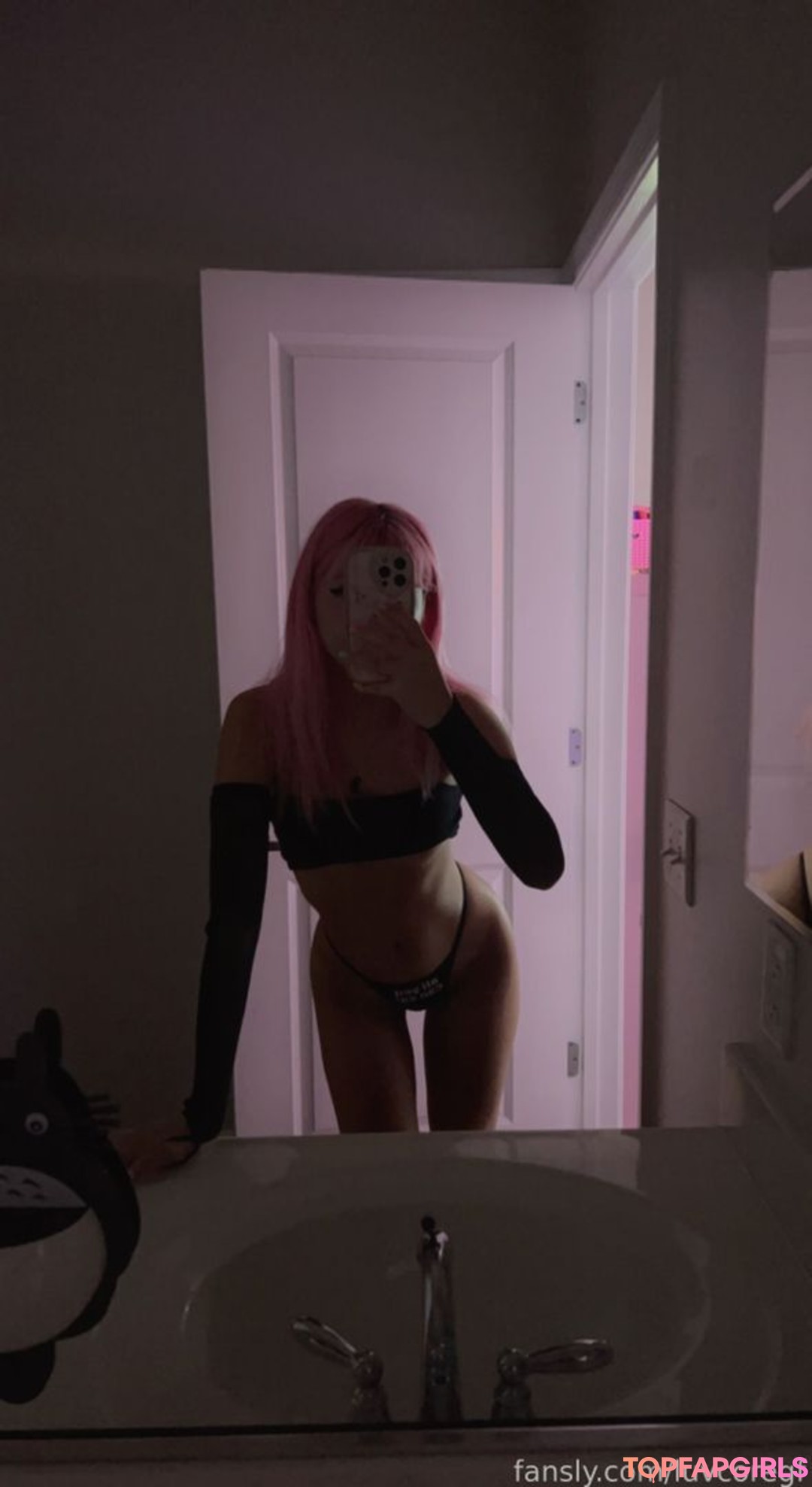 Naakte gelekte OnlyFans-foto van Luvcoregf #350