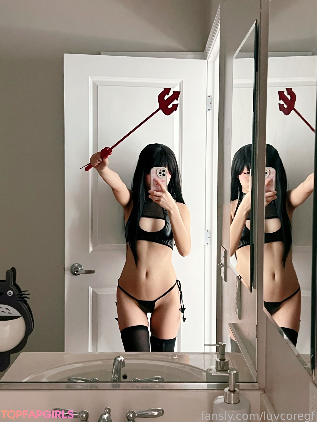 Naakte gelekte OnlyFans-foto van Luvcoregf #361