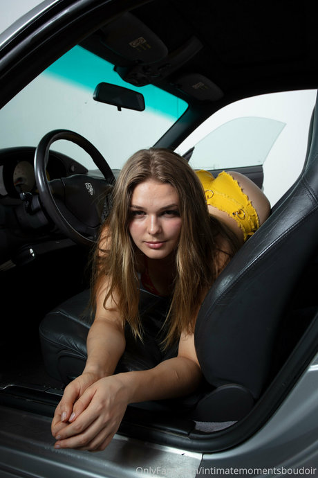 Naakte gelekte OnlyFans-foto van Sava Schultz