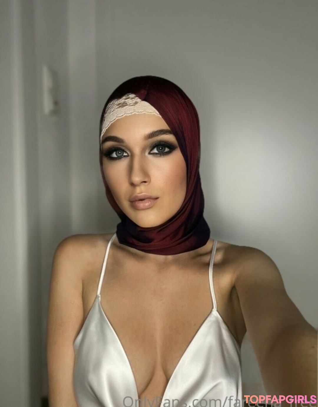Naakte gelekte OnlyFans-foto van Fareeha Bakir #127