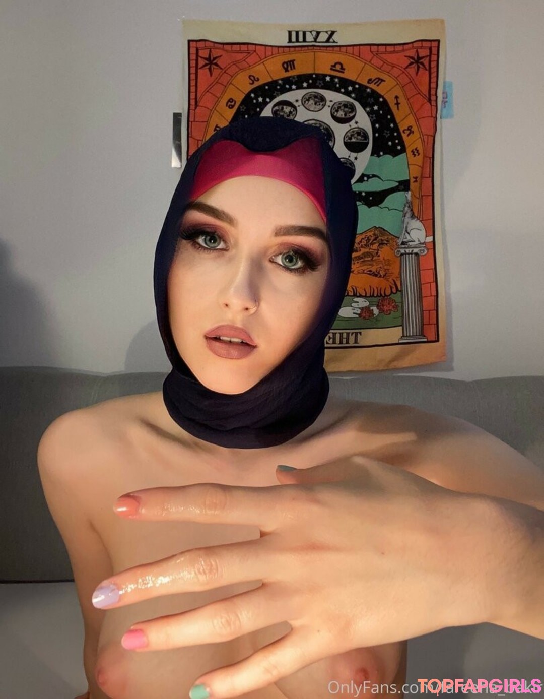 Naakte gelekte OnlyFans-foto van Fareeha Bakir #77
