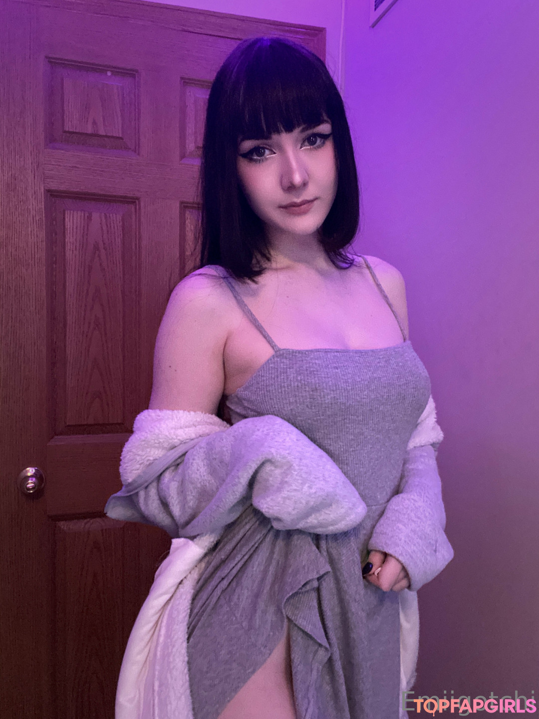 Naakte gelekte OnlyFans-foto van Emiigotchi #429