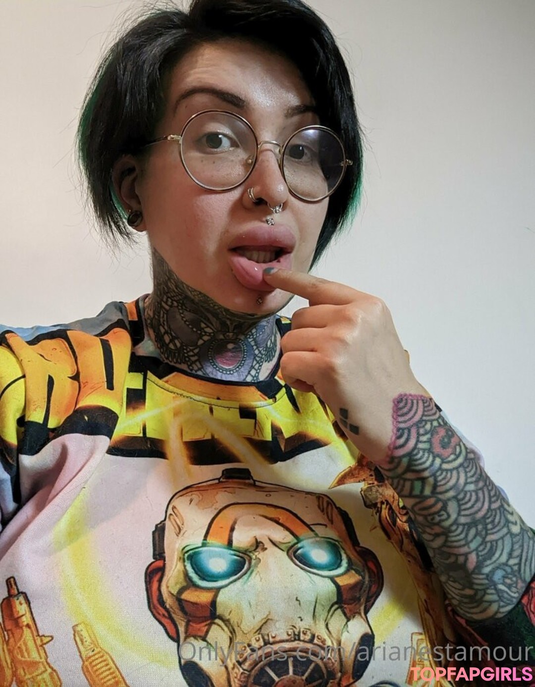 Naakte gelekte OnlyFans-foto van Ariane Saint Amour #2237