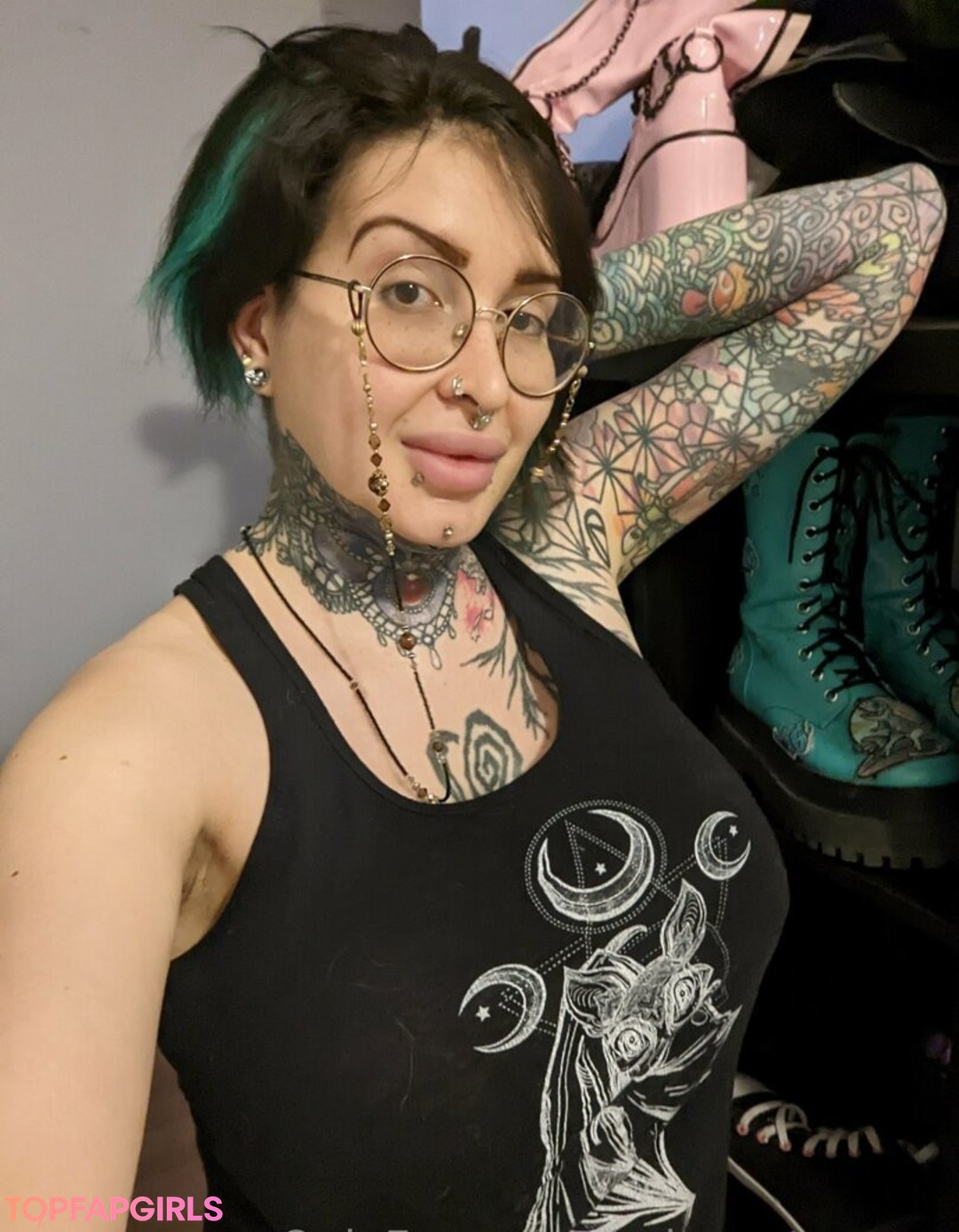 Naakte gelekte OnlyFans-foto van Ariane Saint Amour #2530