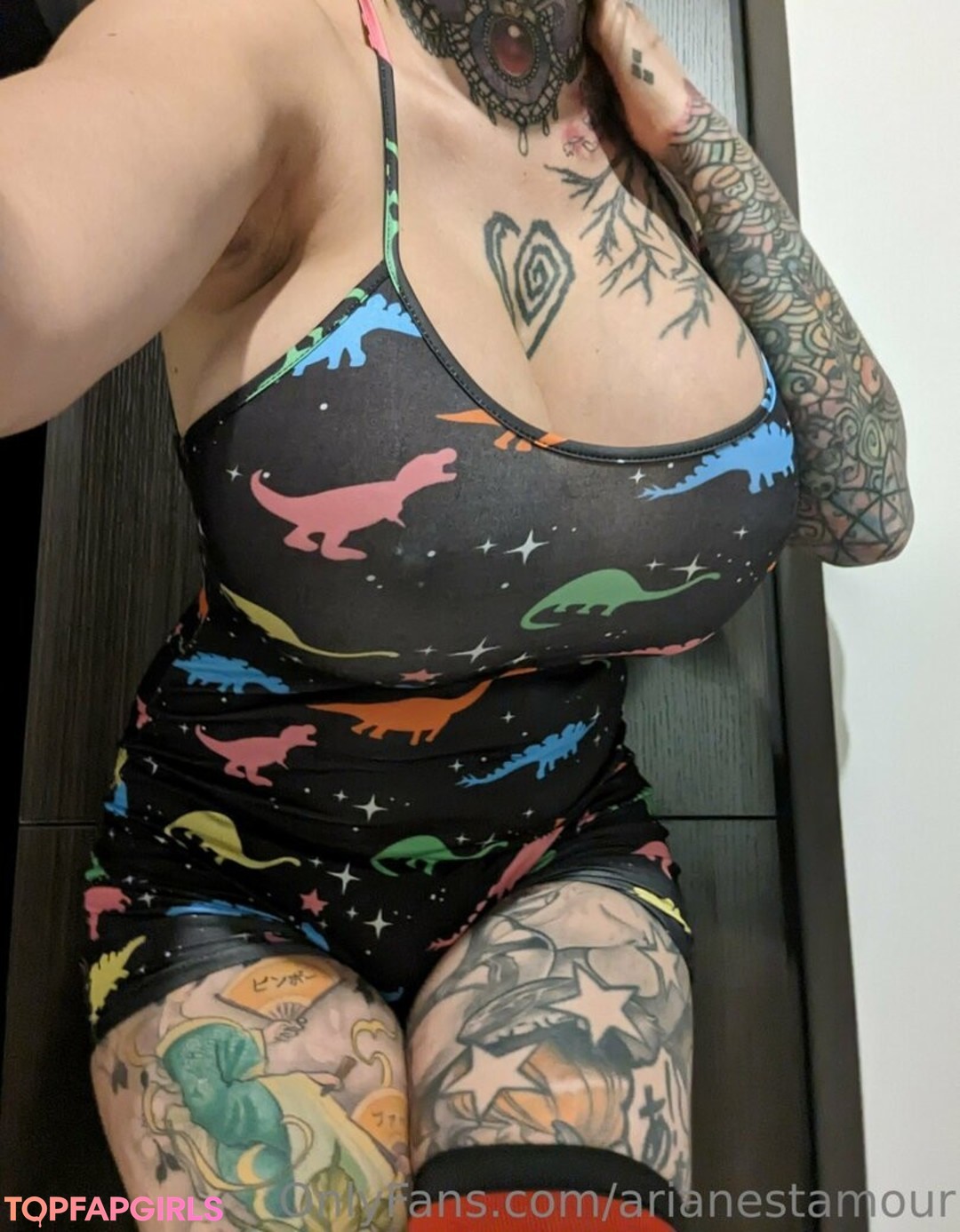 Naakte gelekte OnlyFans-foto van Ariane Saint Amour #2976