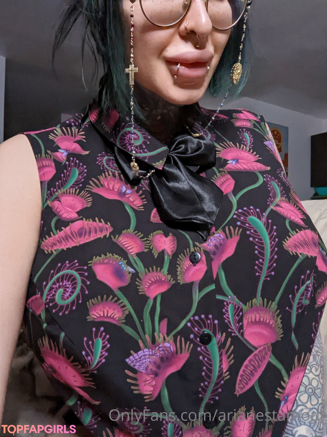 Naakte gelekte OnlyFans-foto van Ariane Saint Amour #587