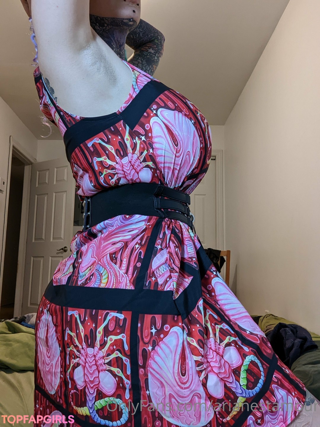 Naakte gelekte OnlyFans-foto van Ariane Saint Amour #823