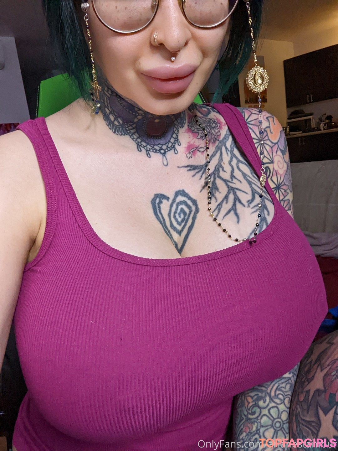 Naakte gelekte OnlyFans-foto van Ariane Saint Amour #859