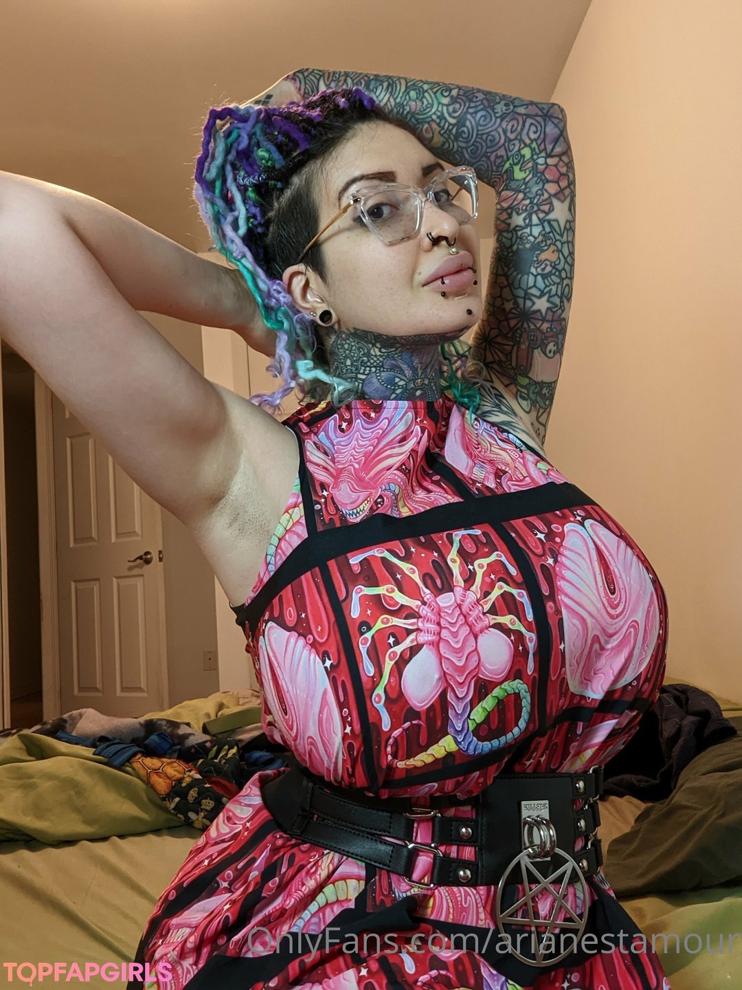 Naakte gelekte OnlyFans-foto van Ariane Saint Amour #930