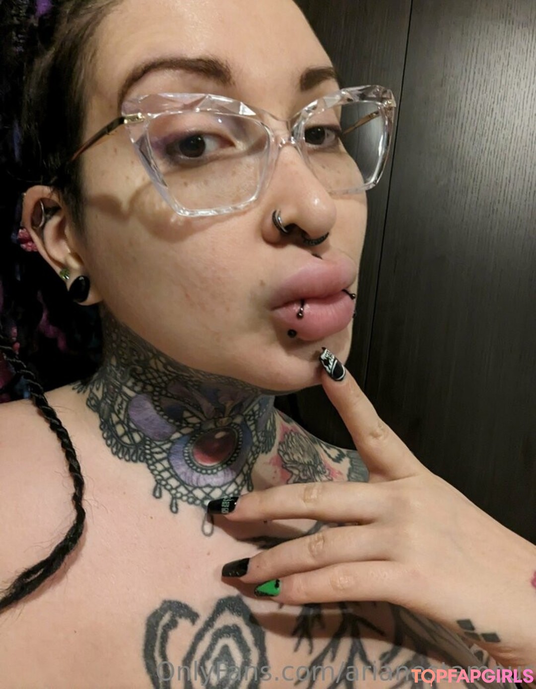 Naakte gelekte OnlyFans-foto van Ariane Saint Amour #3002