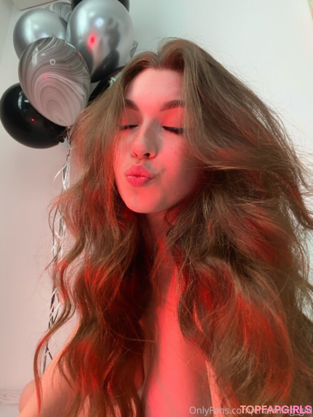 Naakte gelekte OnlyFans-foto van Charming Girl #194