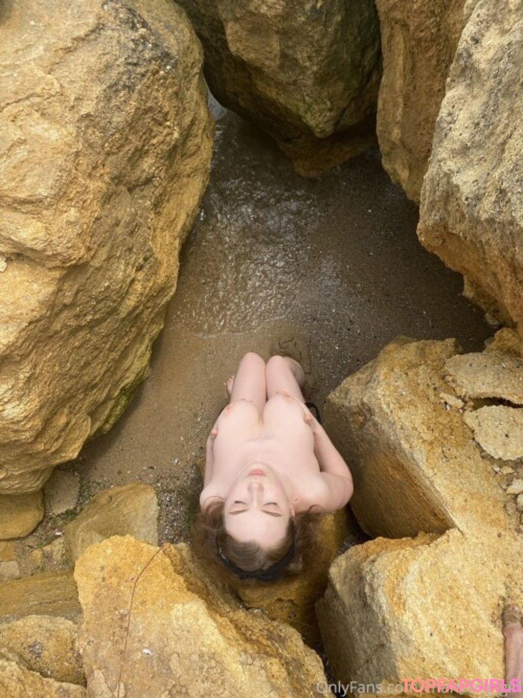 Naakte gelekte OnlyFans-foto van Charming Girl #384