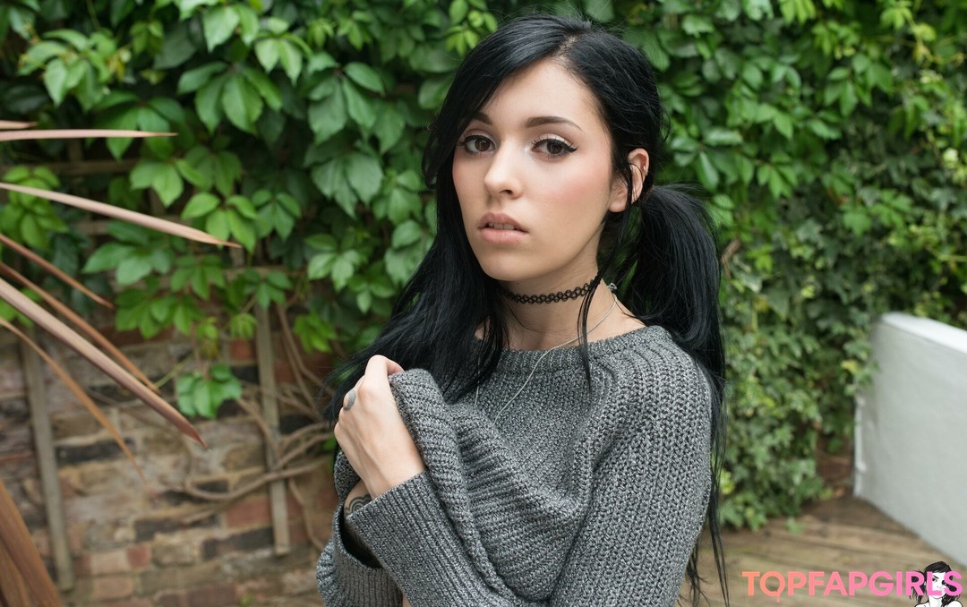 Naakte gelekte OnlyFans-foto van Sara Calixto #1108