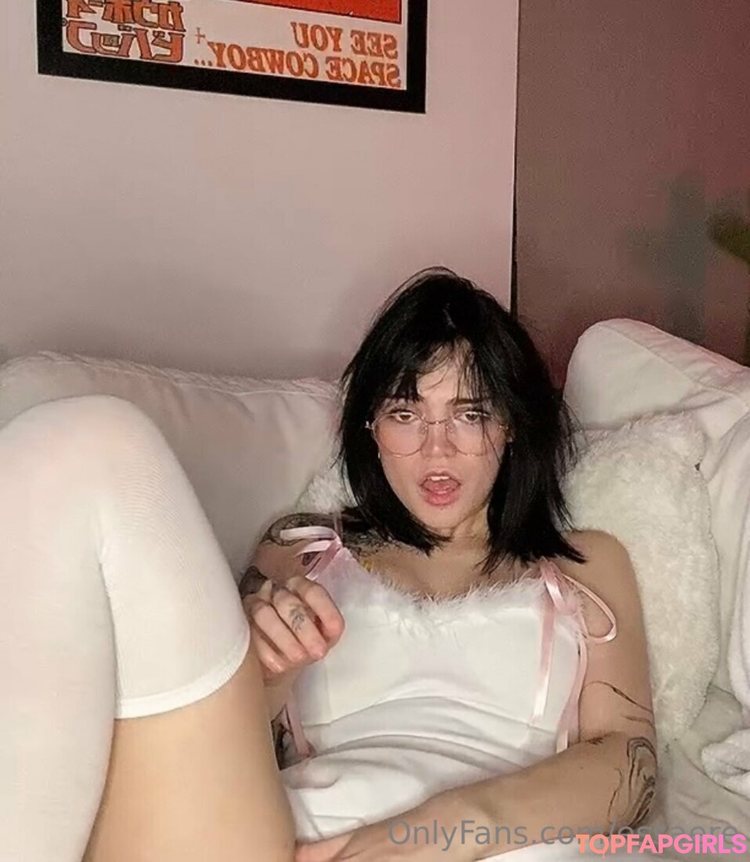 Naakte gelekte OnlyFans-foto van Essaere #382