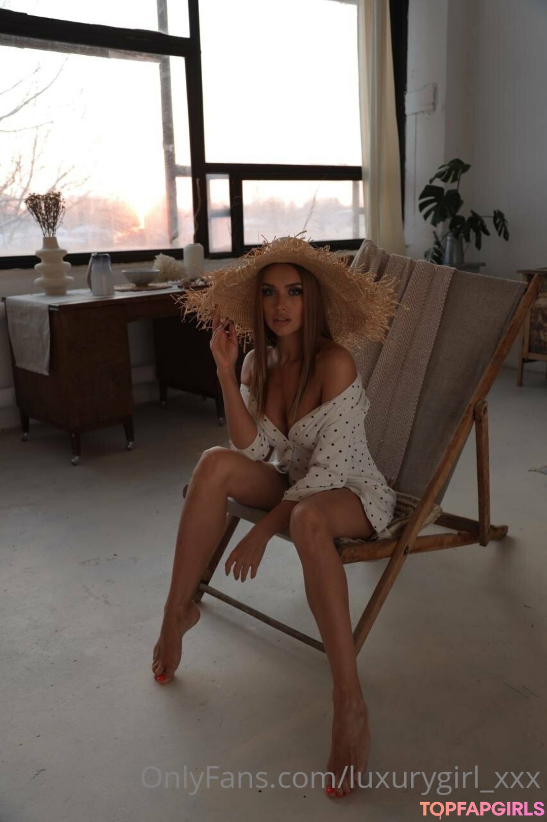 Naakte gelekte OnlyFans-foto van Luxurygirl #156