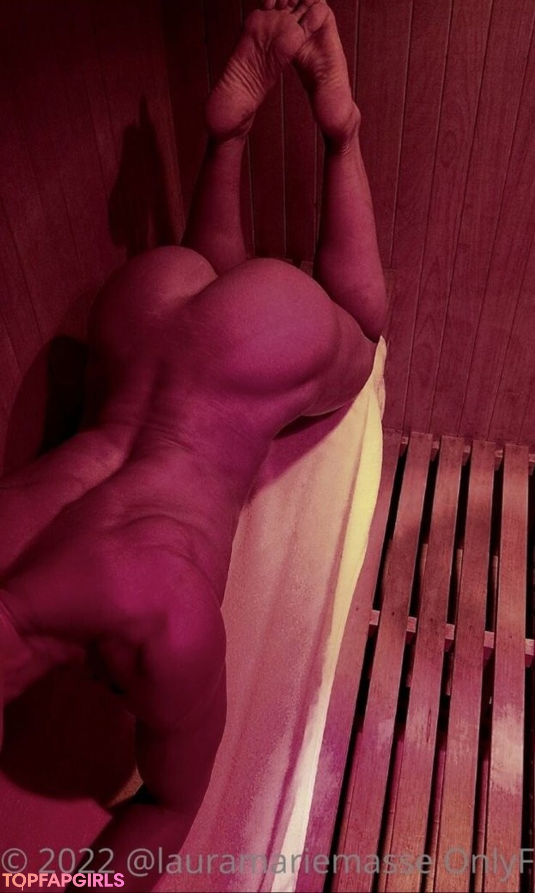 Naakte gelekte OnlyFans-foto van Laura Marie Masse #175