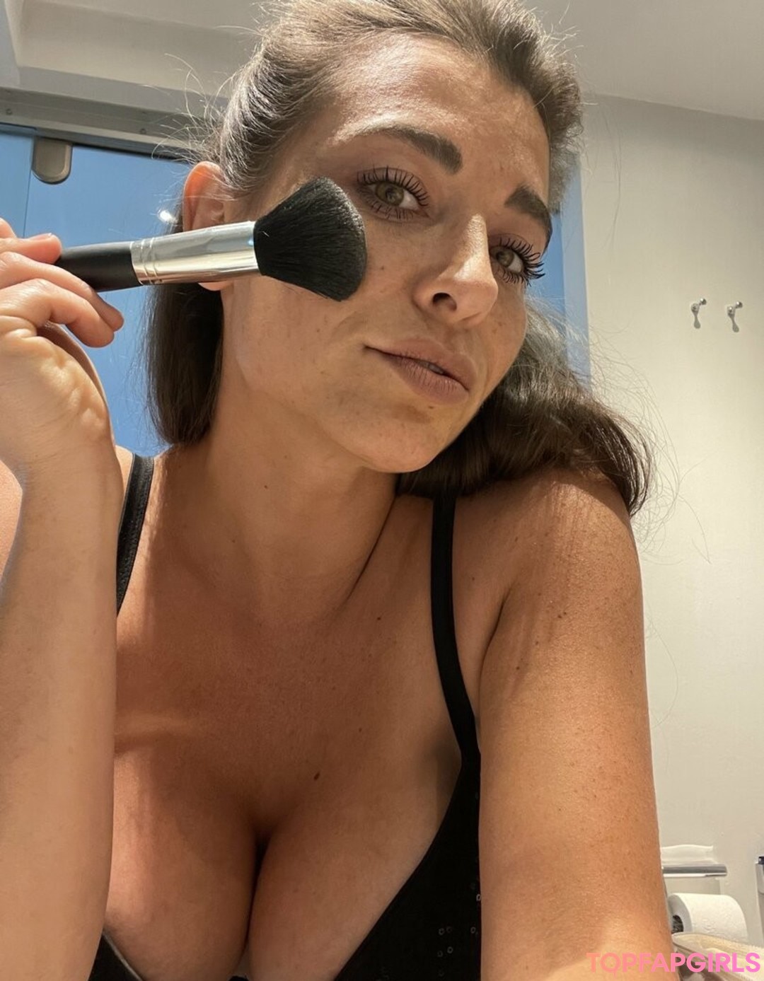 Naakte gelekte OnlyFans-foto van Steffi Haderlein #6049