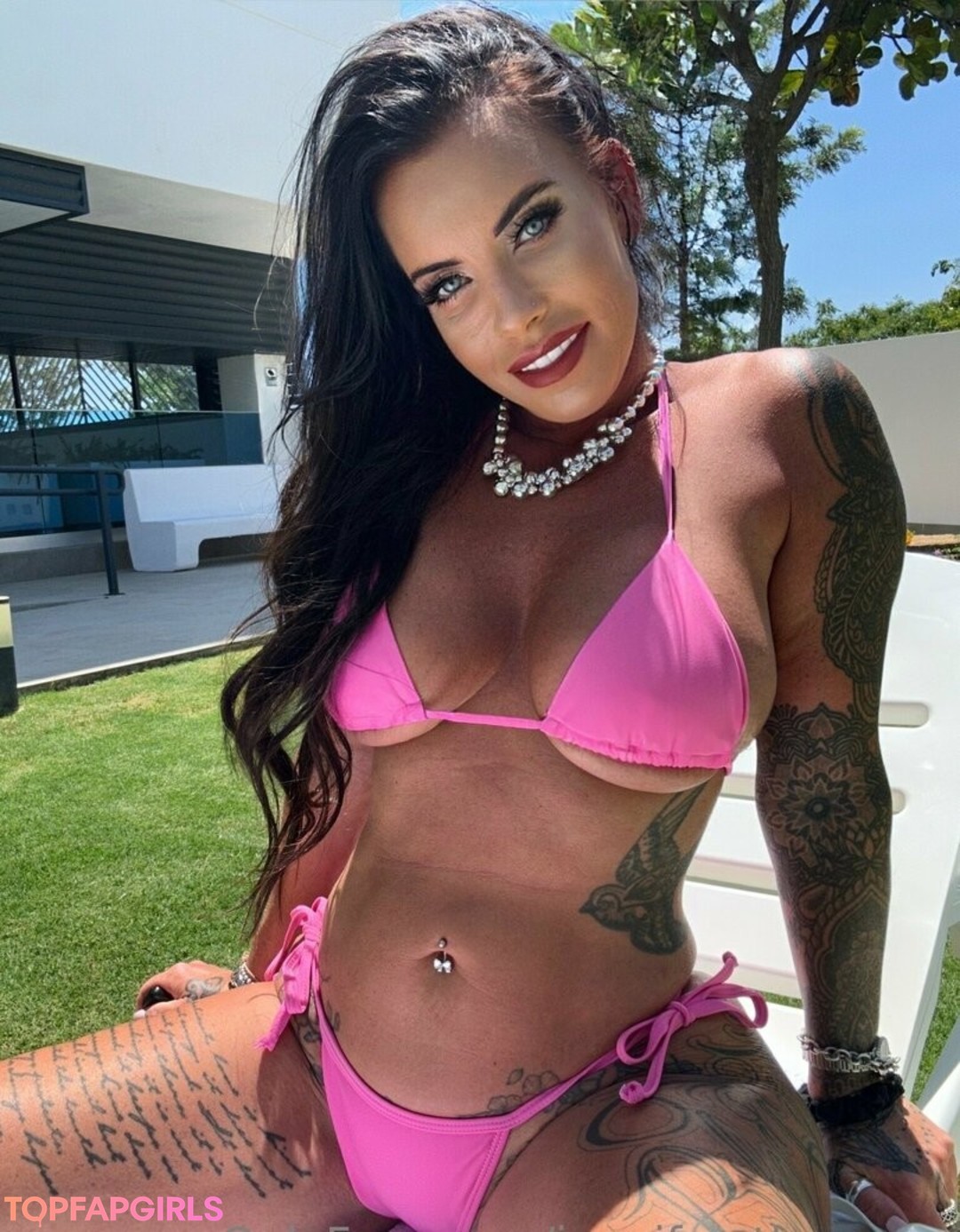 Naakte gelekte OnlyFans-foto van Jennifer Thomson #537