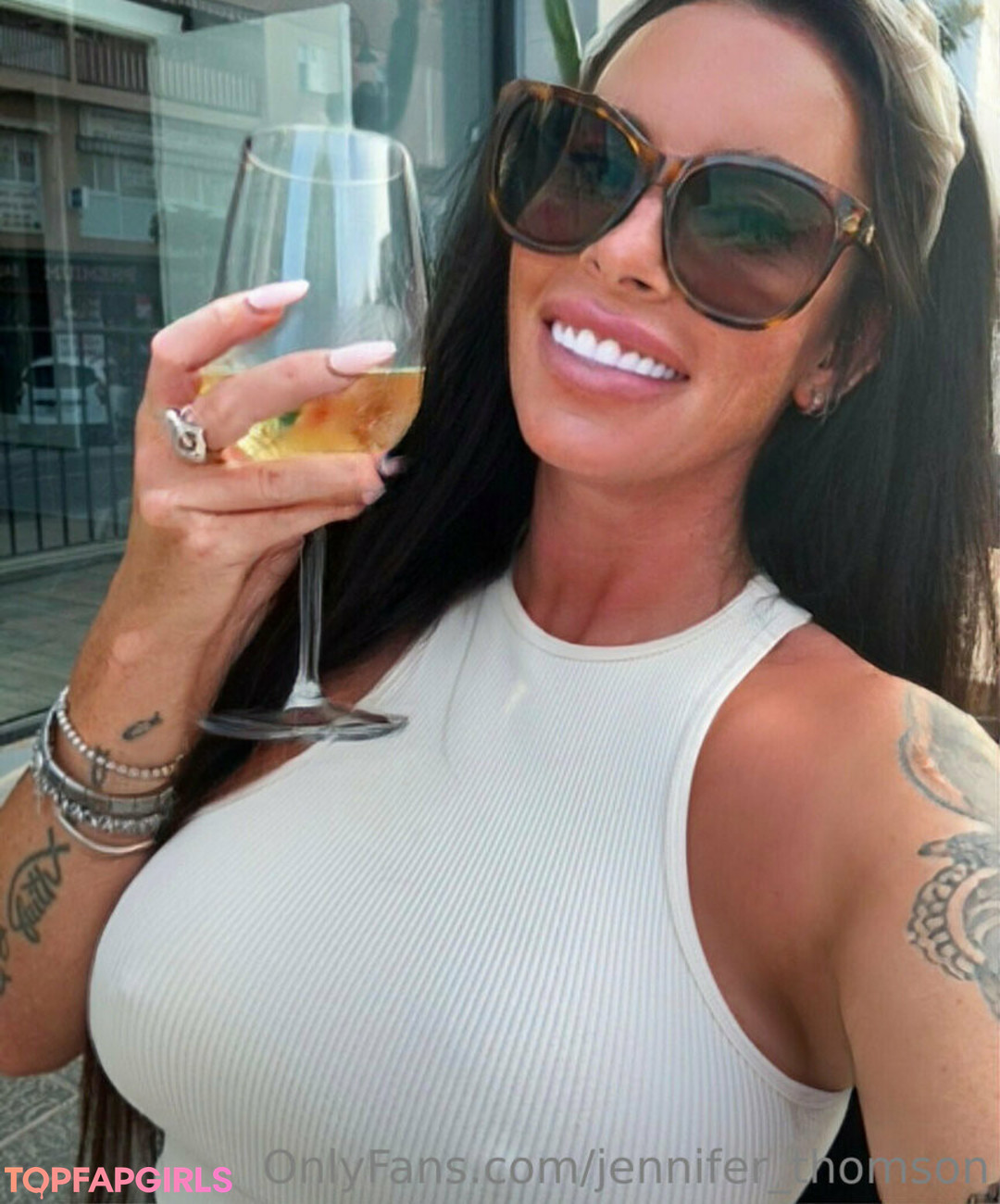 Naakte gelekte OnlyFans-foto van Jennifer Thomson #562