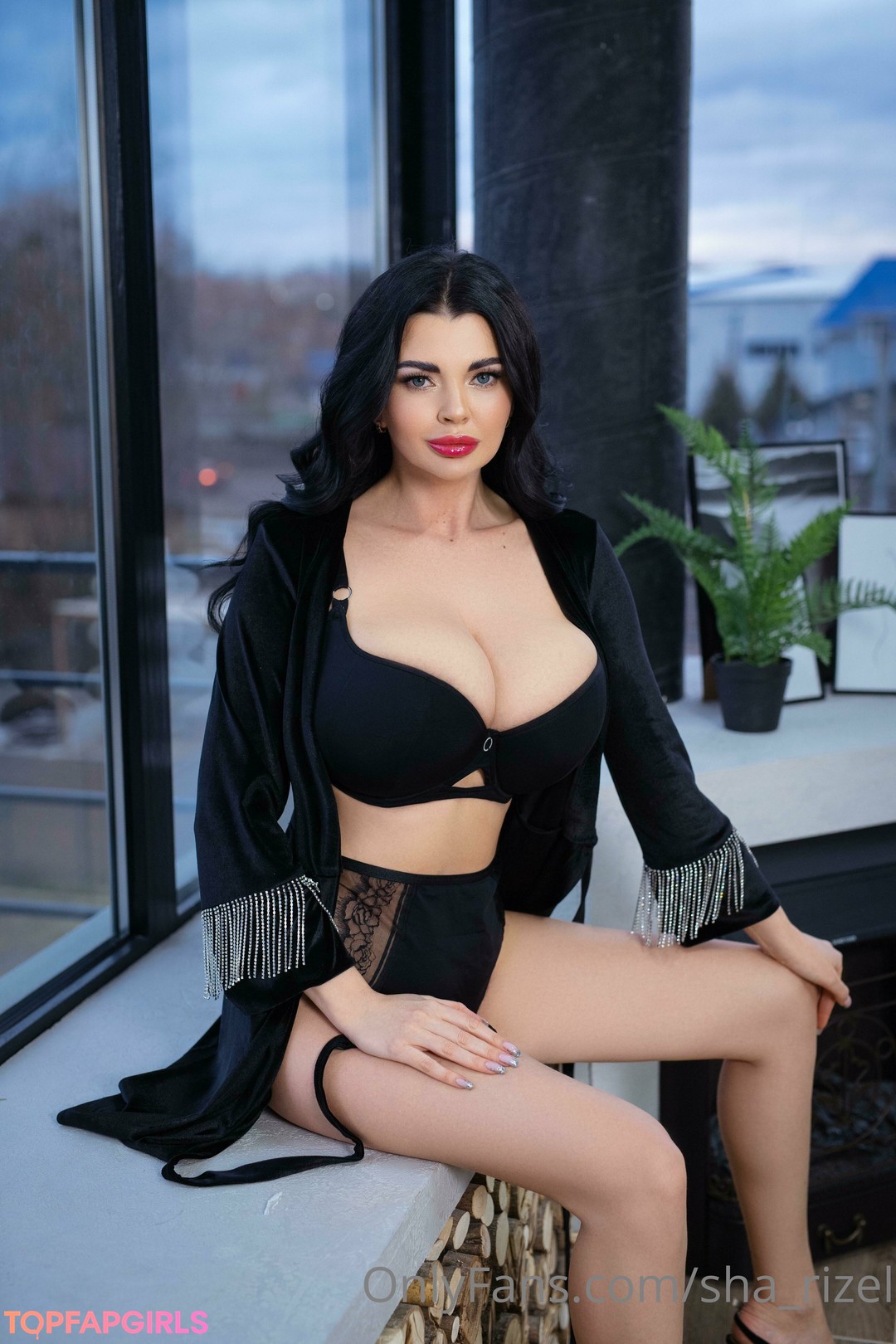 Naakte gelekte OnlyFans-foto van Sha Rizel #322