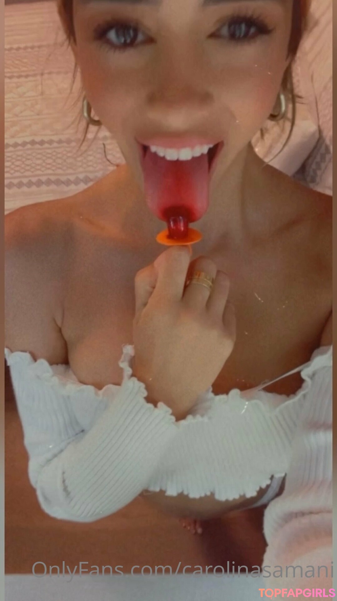 Naakte gelekte OnlyFans-foto van Carolina Samani #361