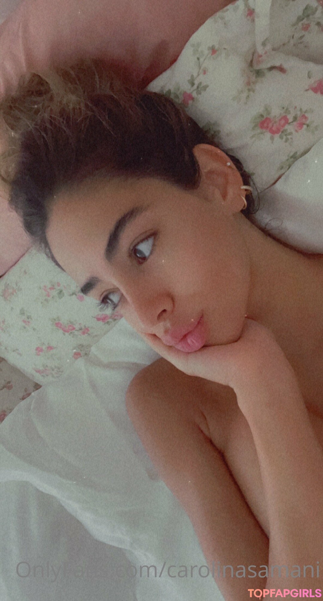 Naakte gelekte OnlyFans-foto van Carolina Samani #59