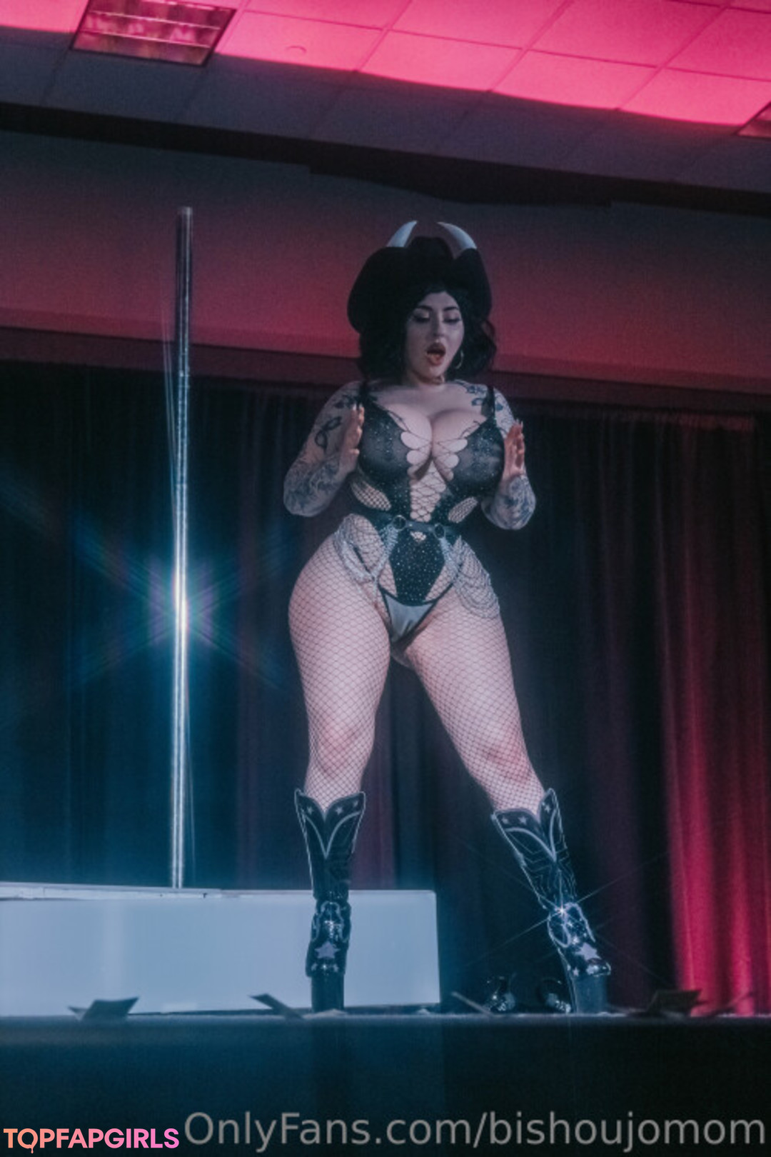 Naakte gelekte OnlyFans-foto van Bishoujo Mom #71