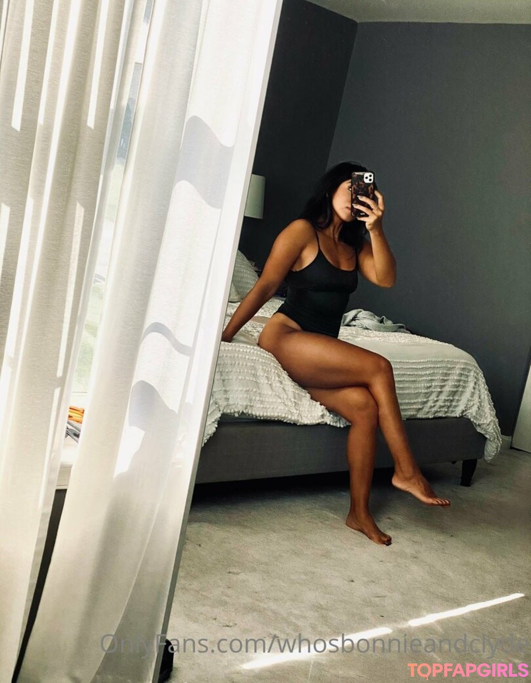 Naakte gelekte OnlyFans-foto van Bonnieclyde #37
