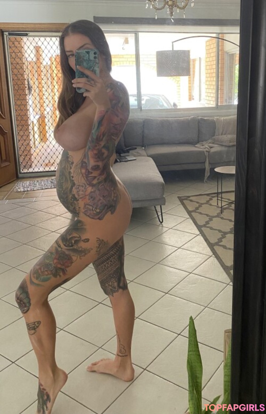 Naakte gelekte OnlyFans-foto van Evelyn Uncovered #129